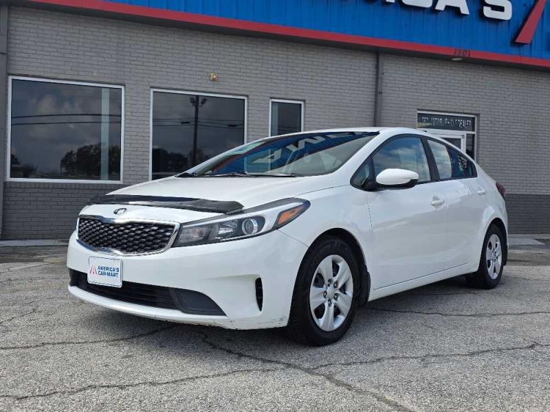 2018 Kia FORTE LX's photo