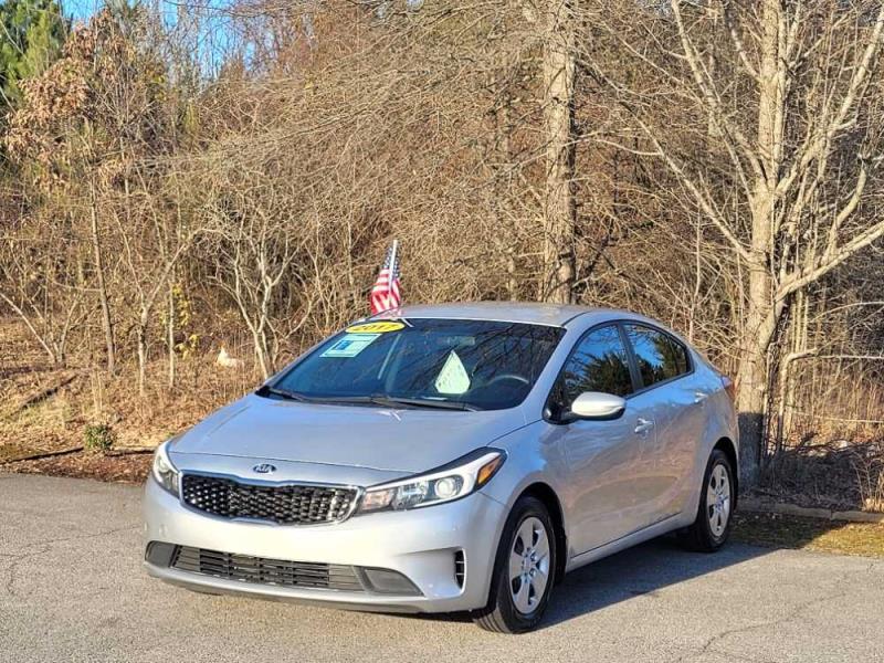 2017 Kia Forte LX's photo