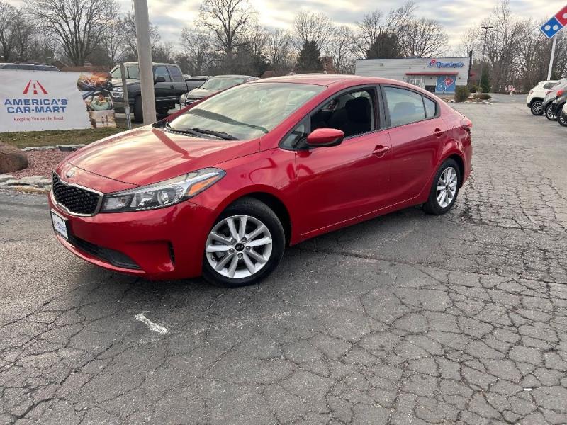 2017 Kia Forte S's photo
