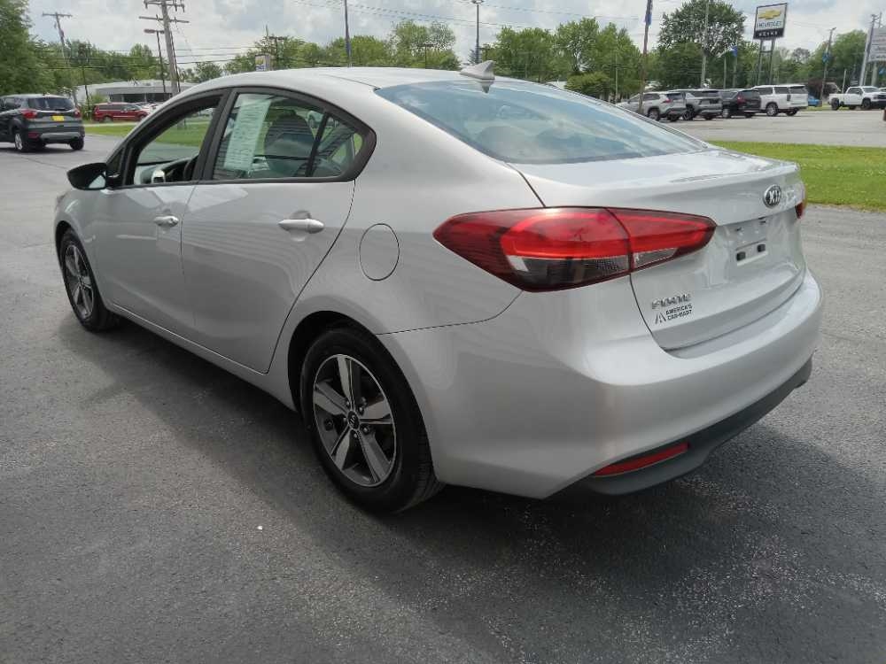 KIA FORTE LX; S
