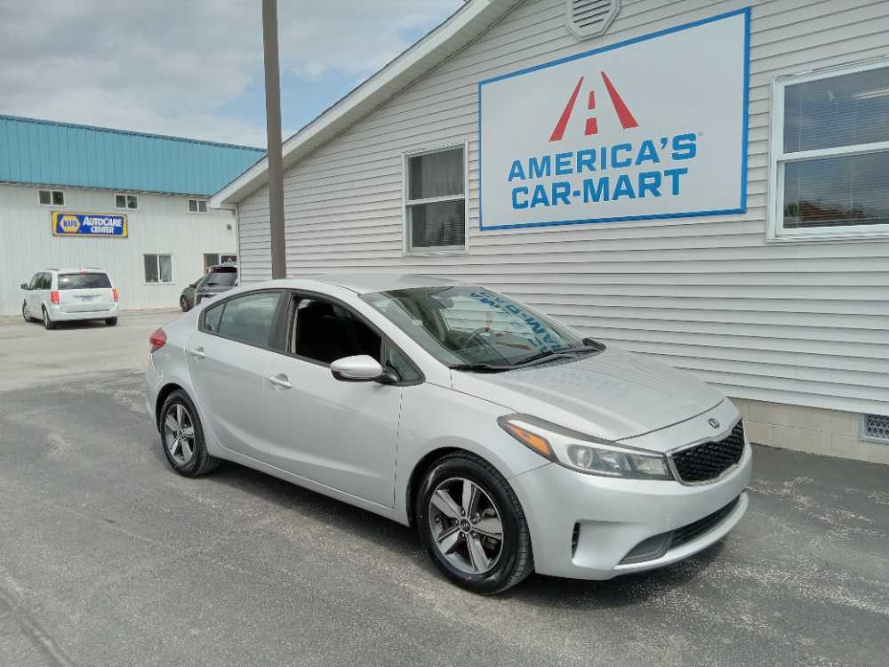 KIA FORTE LX; S