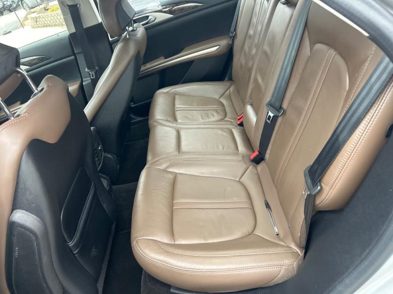 2015 Lincoln MKZ Base's photo