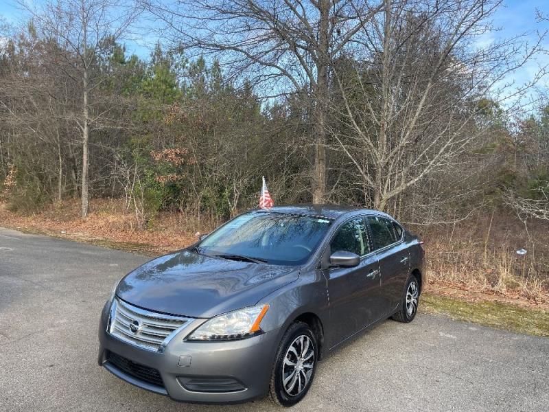 2015 Nissan Sentra S's photo