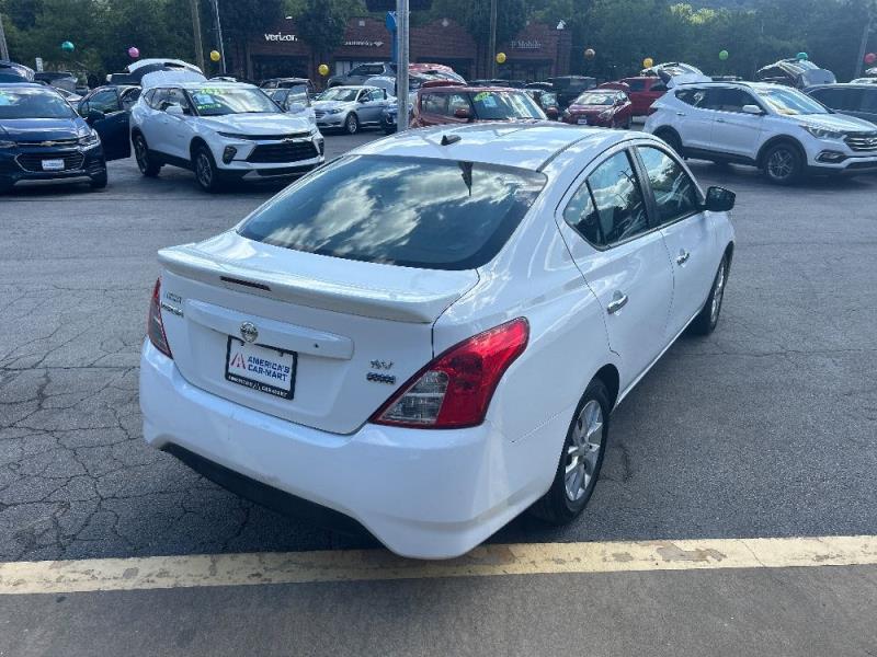 Image of 2018 Nissan Versa SV