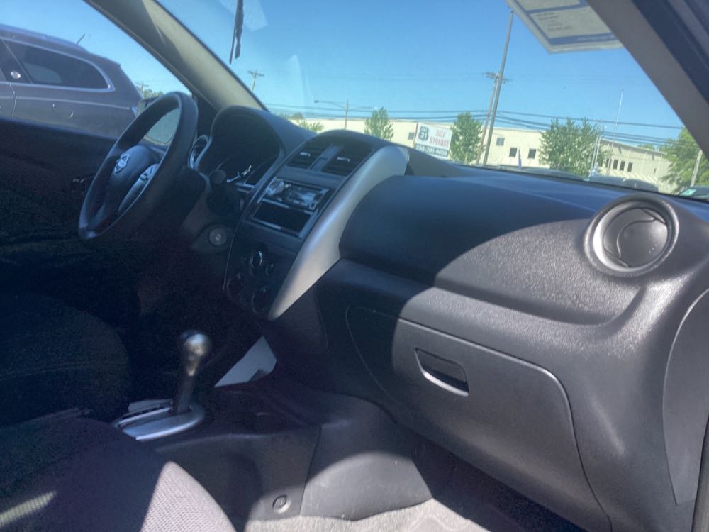 NISSAN VERSA S; SL; SV