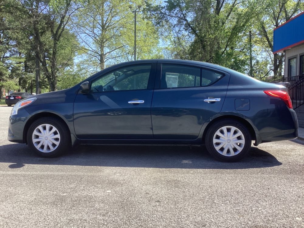 NISSAN VERSA S; SL; SV
