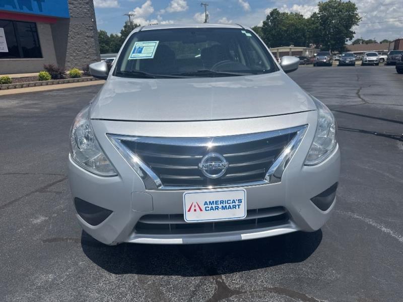2018 Nissan Versa SV