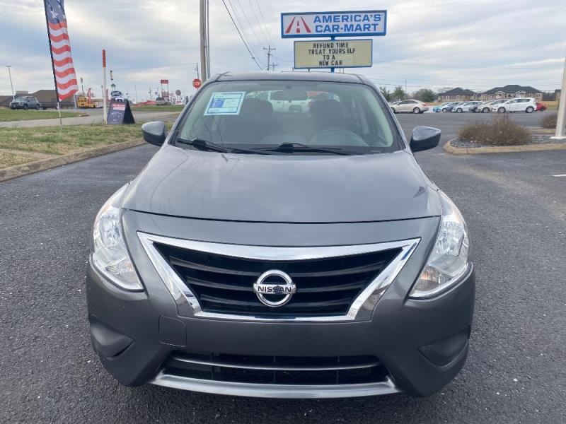 2019 Nissan Versa SV