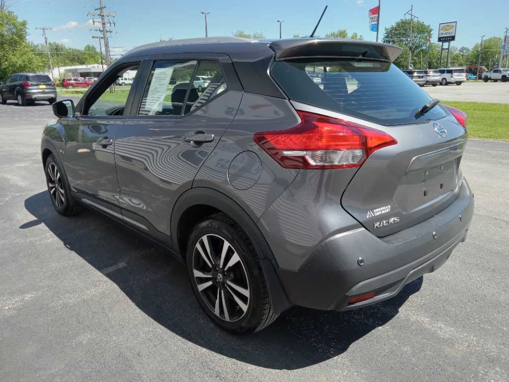 NISSAN KICKS SR
