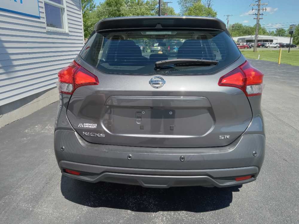 NISSAN KICKS SR