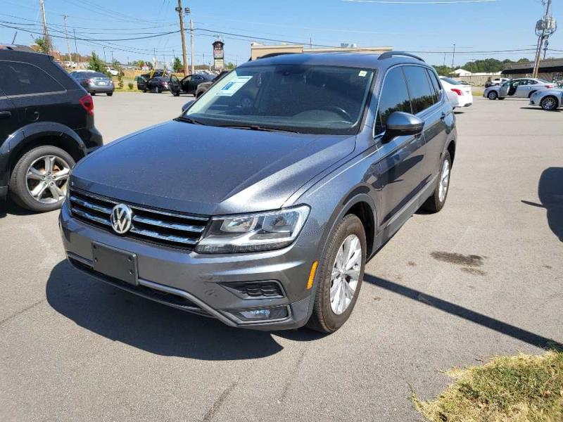 2018 Volkswagen Tiguan SE's photo