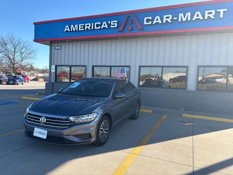 2019 Volkswagen Jetta SE's photo