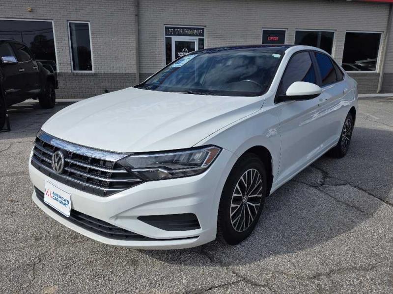 2019 Volkswagen Jetta SE's photo