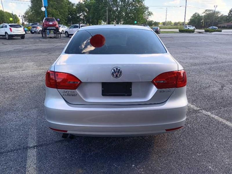 Image 5 of 2013 Volkswagen Jetta SE