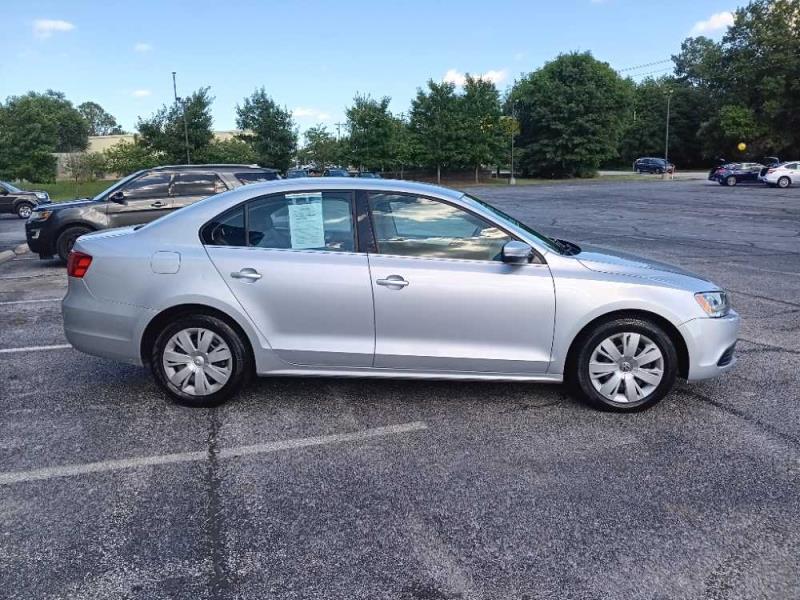 Image 4 of 2013 Volkswagen Jetta SE