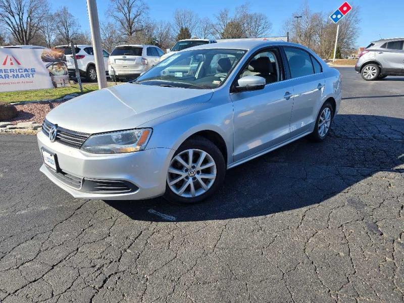 2013 Volkswagen Jetta SE's photo