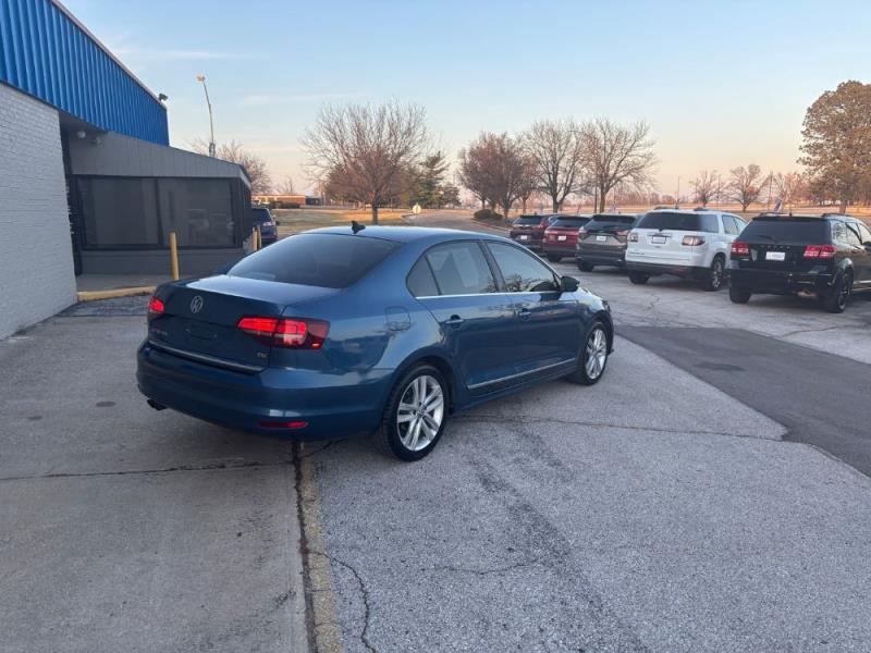 2017 Volkswagen Jetta SEL's photo