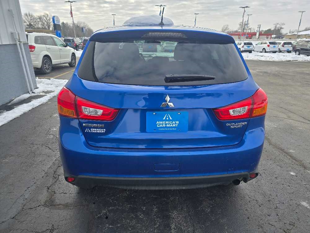 MITSUBISHI OUTLANDER SPORT ES