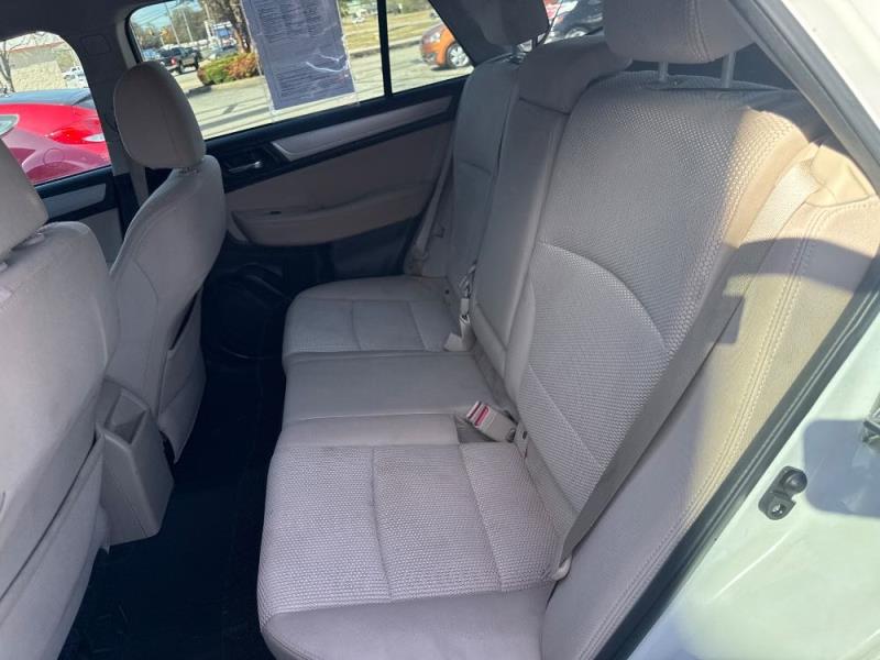 2017 Subaru Outback Premium's photo