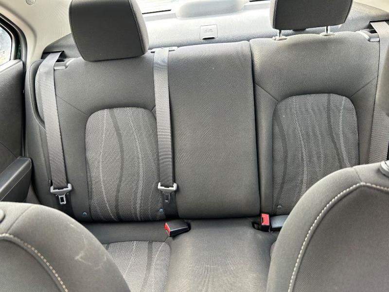 2016 Toyota Camry XLE's photo