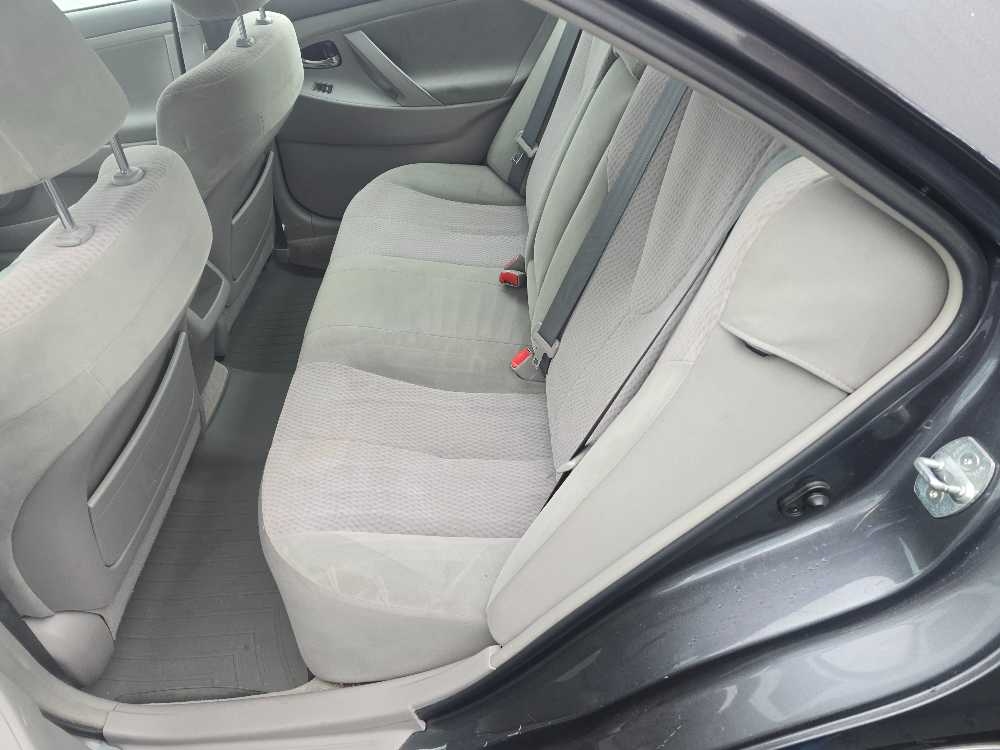 TOYOTA CAMRY BASE; SE; LE;