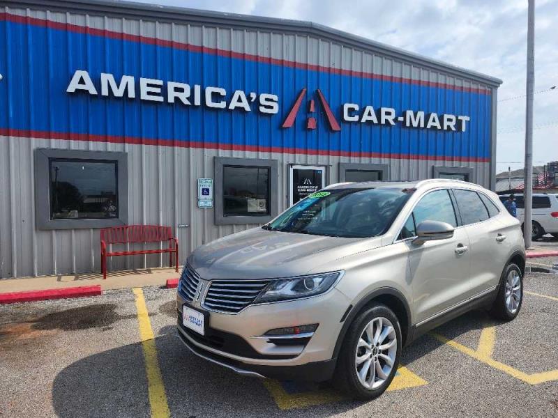 2015 Lincoln MKC Base's photo