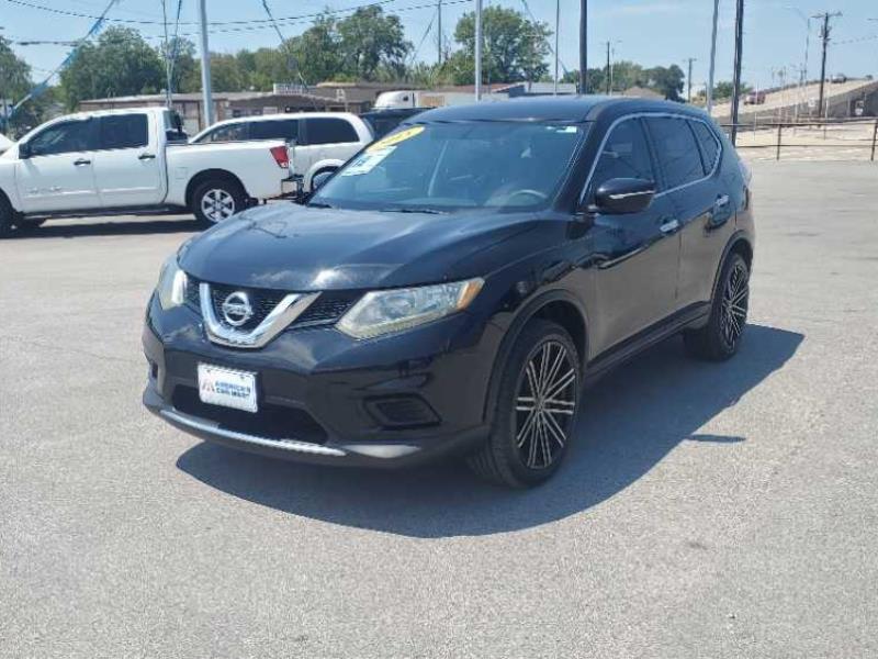 2015 Nissan Rogue S's photo