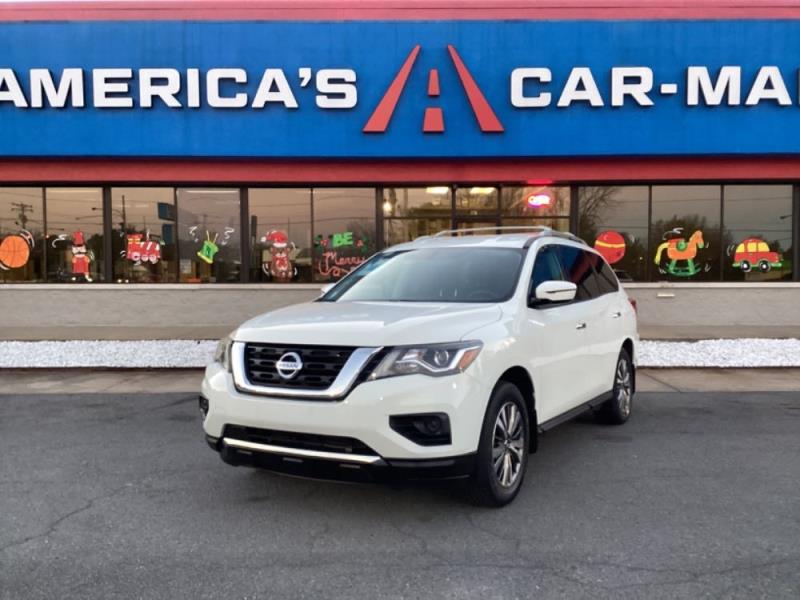2018 Nissan Pathfinder S's photo