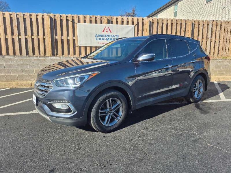 2018 Hyundai Santa Fe Base's photo
