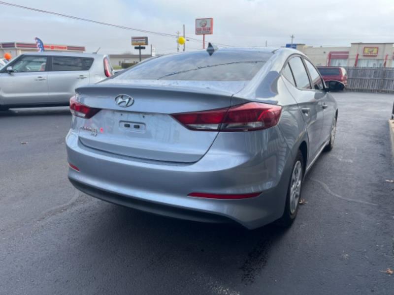 Image 8 of 2017 Hyundai Elantra SE