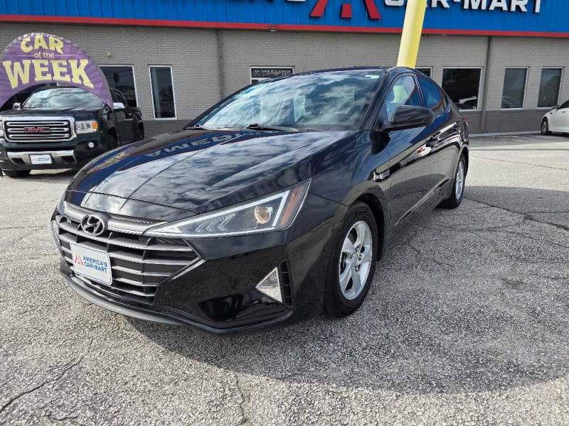 2019 Hyundai Elantra SE's photo