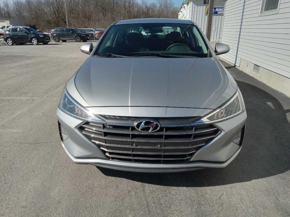 HYUNDAI ELANTRA LIMITED; SEL