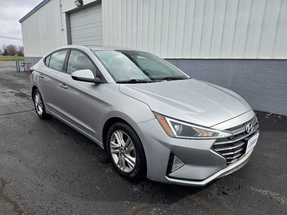 HYUNDAI ELANTRA LIMITED; SEL