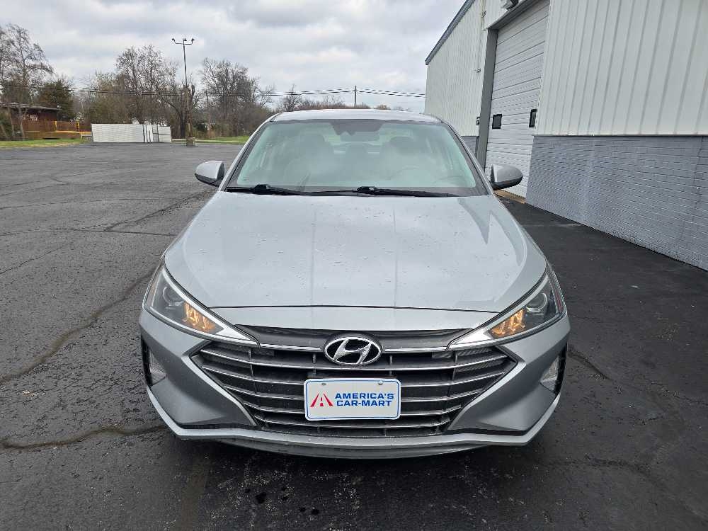 HYUNDAI ELANTRA LIMITED; SEL