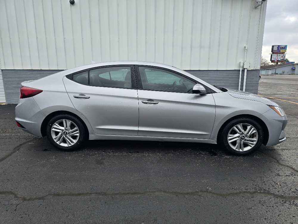 HYUNDAI ELANTRA LIMITED; SEL