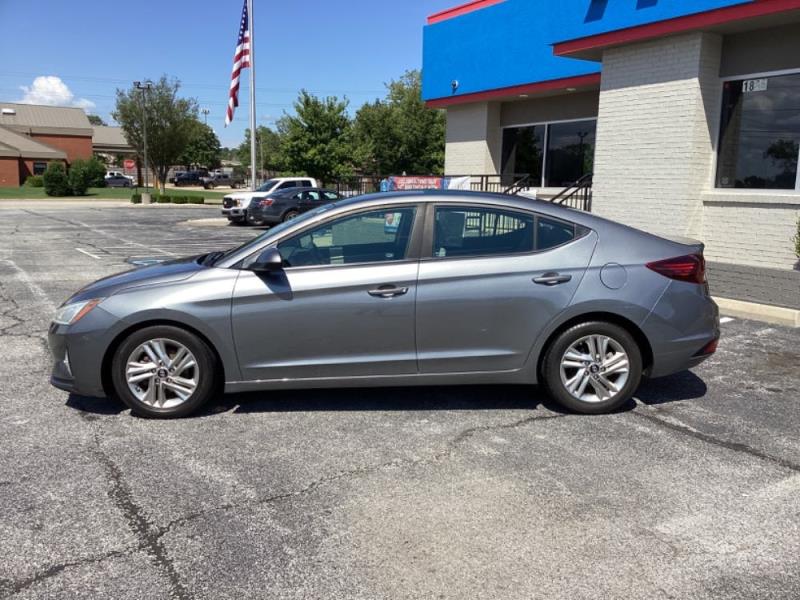 Image of 2019 Hyundai Elantra SEL