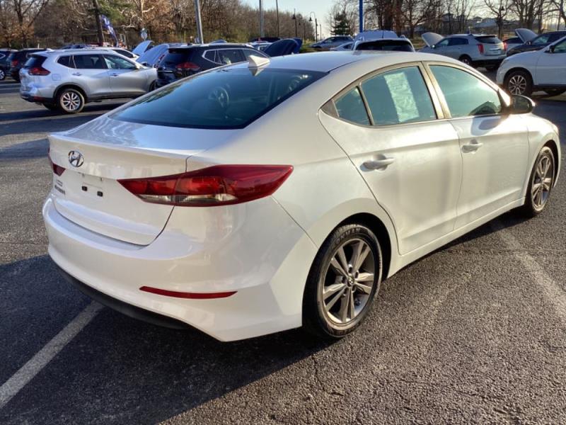Image 8 of 2017 Hyundai Elantra SE