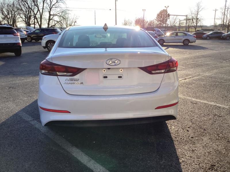 Image 5 of 2017 Hyundai Elantra SE