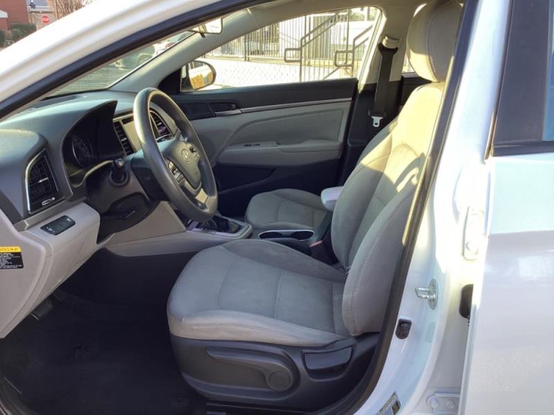 Image 10 of 2017 Hyundai Elantra SE