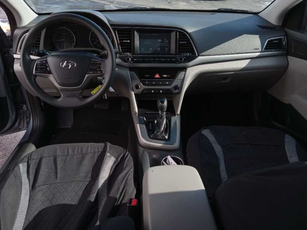 HYUNDAI ELANTRA LIMITED; SE