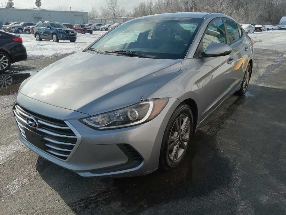 2017 HYUNDAI ELANTRA LIMITED; SE