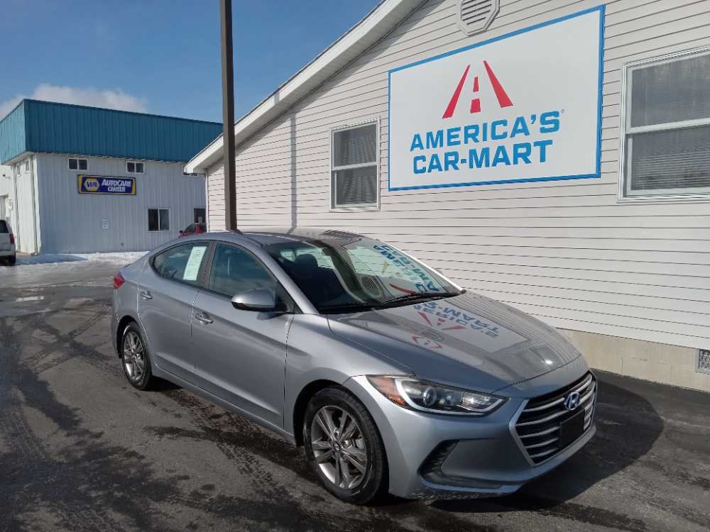 HYUNDAI ELANTRA LIMITED; SE