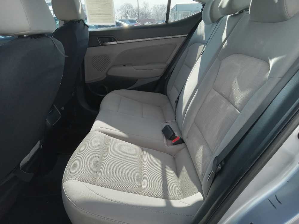 HYUNDAI ELANTRA LIMITED; SE
