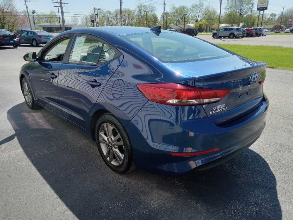 HYUNDAI ELANTRA LIMITED; SE
