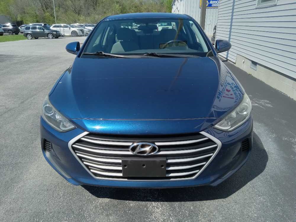 HYUNDAI ELANTRA LIMITED; SE