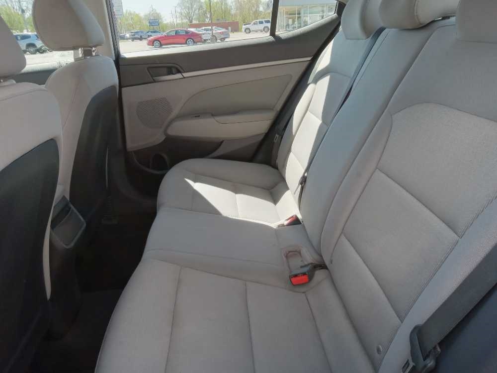 HYUNDAI ELANTRA LIMITED; SE