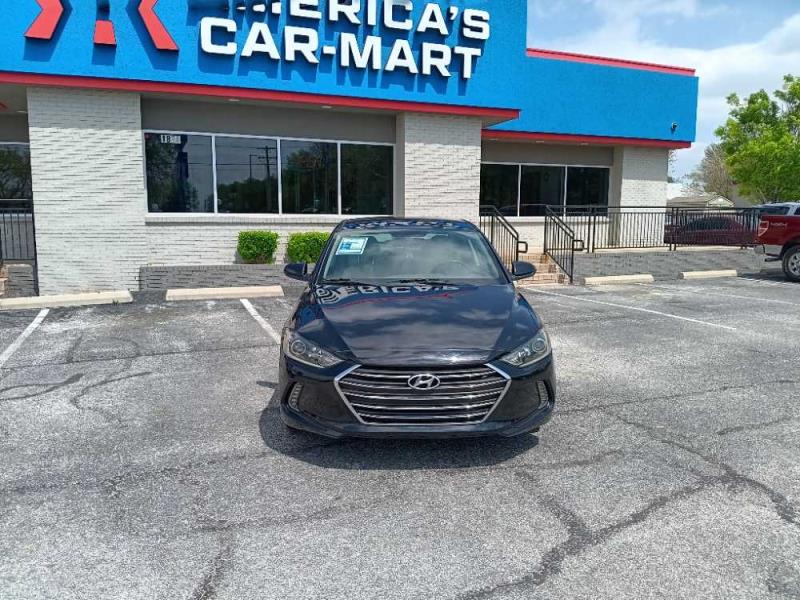 Image 2 of 2017 Hyundai Elantra SE