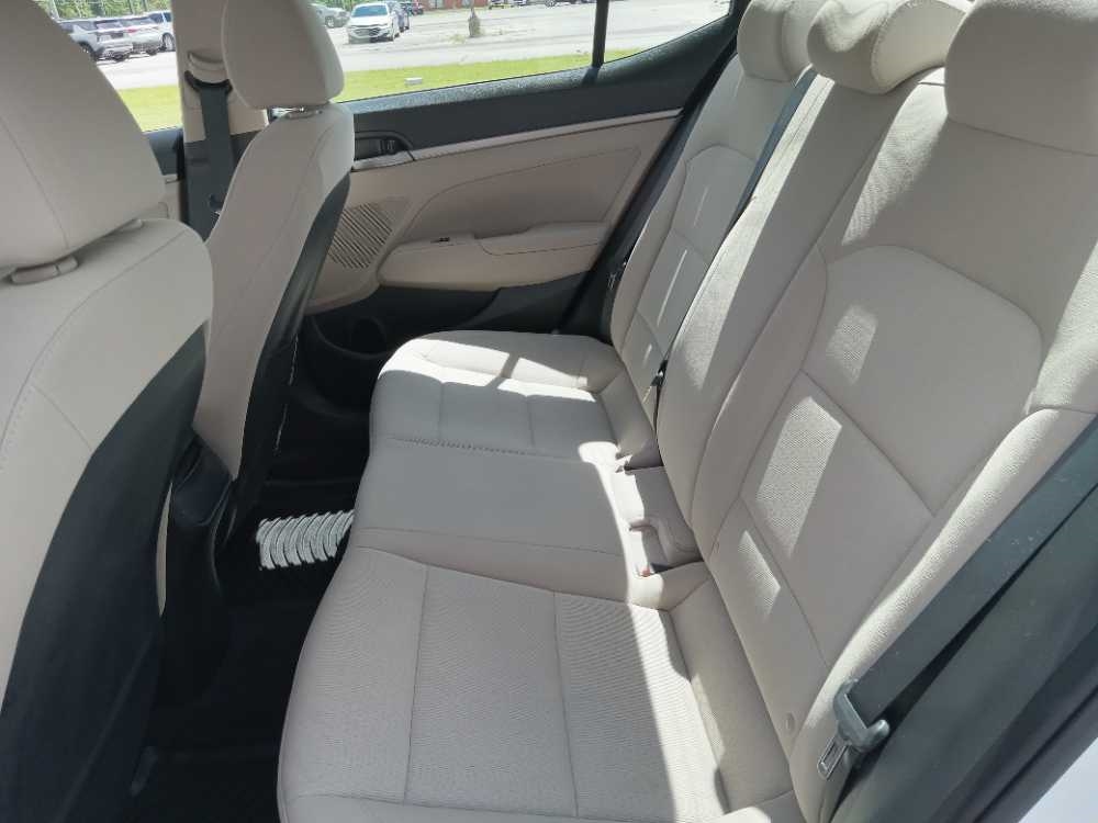 HYUNDAI ELANTRA LIMITED; SE