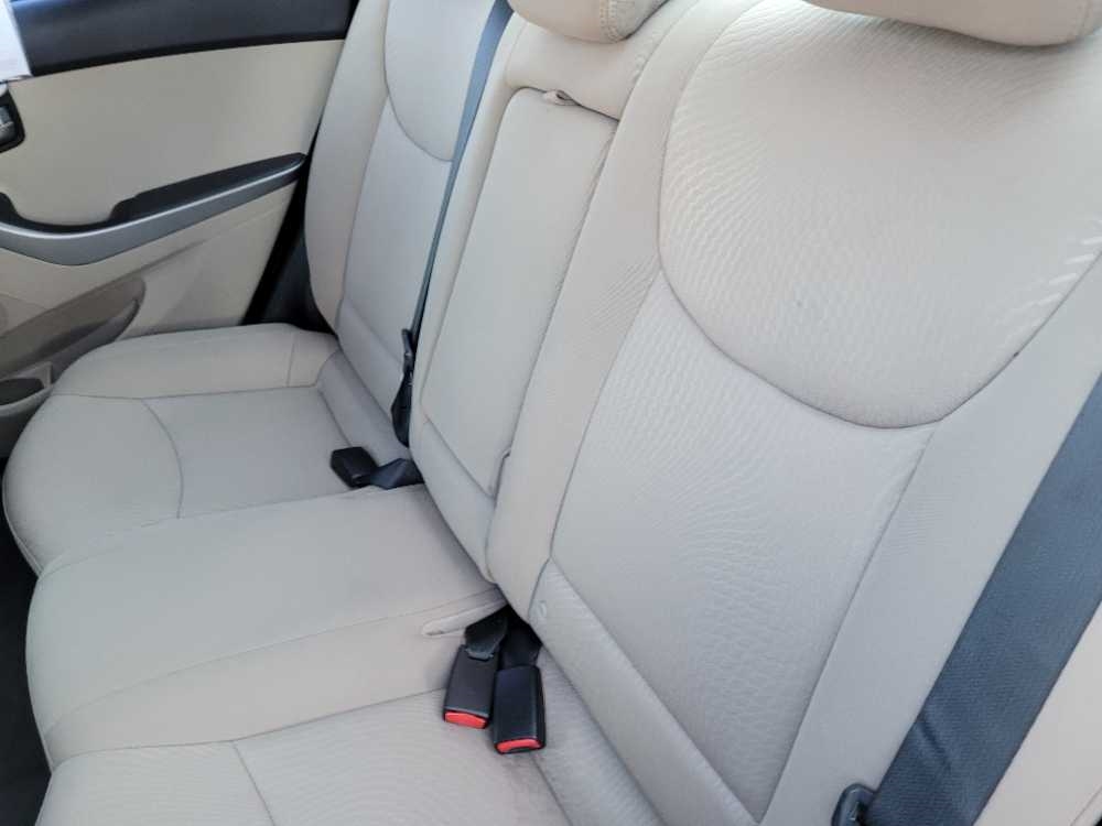 HYUNDAI ELANTRA LIMITED; SE;