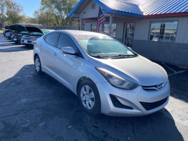 2016 Hyundai Elantra America's CarMart